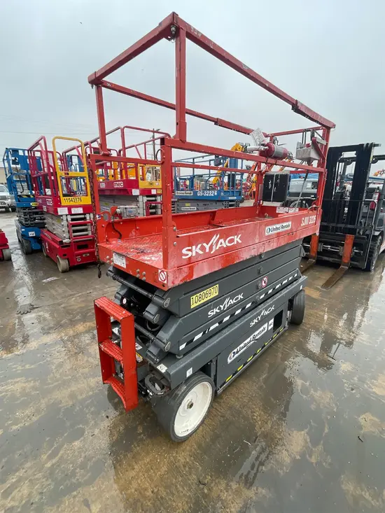 2018 Skyjack SJIII3226 Scissor Lift