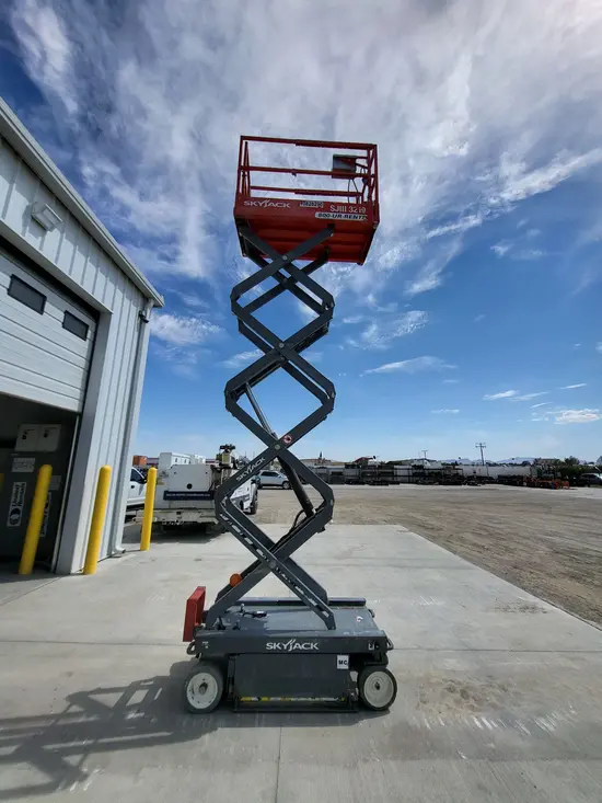 2018 Skyjack SJIII3219 Scissor Lift