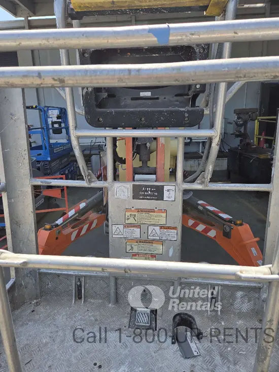 2017 JLG X770AJ Atrium Lift