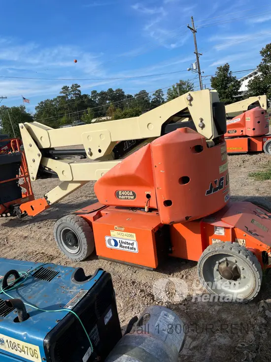 2016 JLG E400AN Articulating Boom Lift