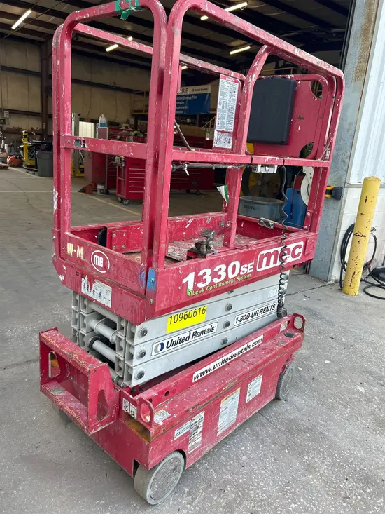 2019 MEC 1330SE Scissor Lift