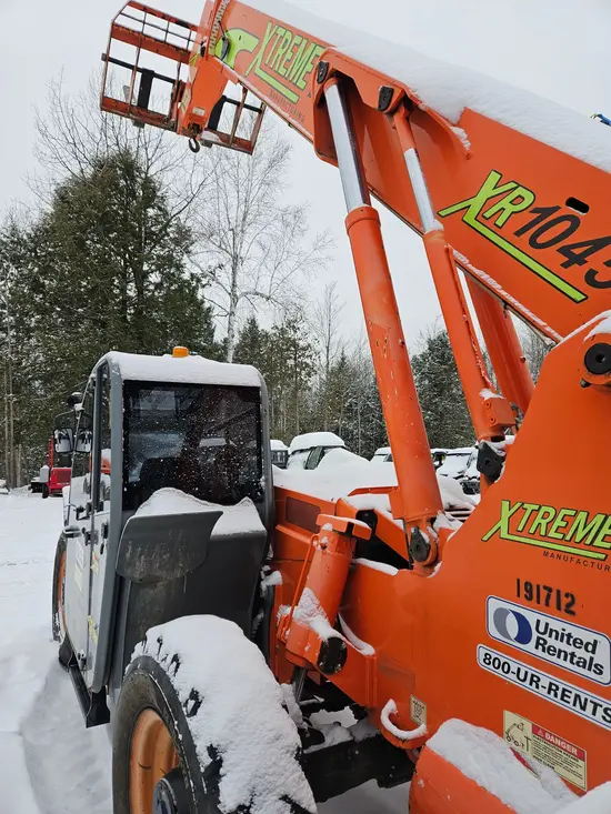 2017 XTREME XR1045 Forklift