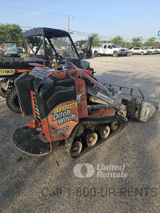 2021 Ditch Witch SK600 Track Loader