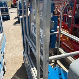 2019 Genie GR-12 Self-Propelled One-Person Lift