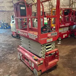 2019 MEC MICRO 19 Scissor Lift