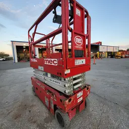 2017 MEC 1930SE Scissor Lift
