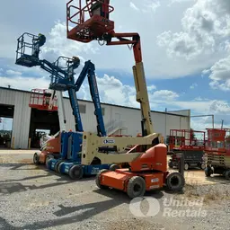 2018 JLG E450AJ Articulating Boom Lift
