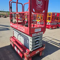 2018 MEC MICRO 19 Scissor Lift
