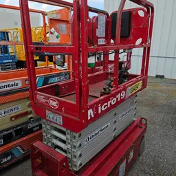 2018 MEC MICRO 19 Scissor Lift