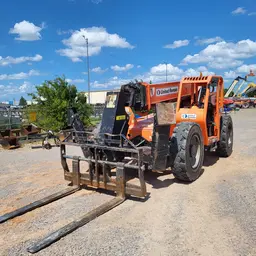 2017 SKYTRAK 10054 Forklift