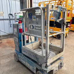 2020 Genie GR-20 Self-Propelled One-Person Lift