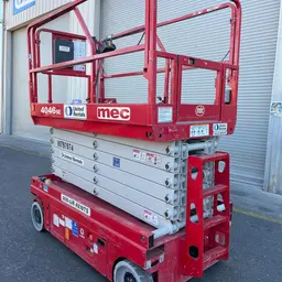 2018 MEC 4046SE Scissor Lift
