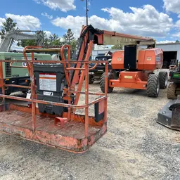 2017 JLG 800AJ Articulating Boom Lift