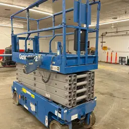 2017 Genie GS-3232 Scissor Lift