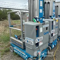 2017 Genie GR-20 Self-Propelled One-Person Lift