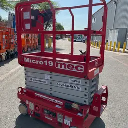2018 MEC MICRO 19 Scissor Lift
