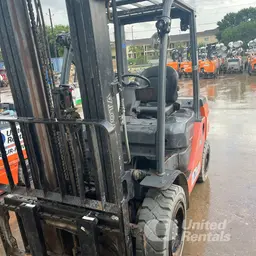 2021 Toyota 8FDU30 Warehouse Forklift