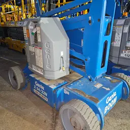 2015 Genie Z-34/22N Articulating Boom Lift