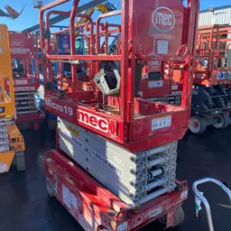 2017 MEC MICRO 19 Scissor Lift