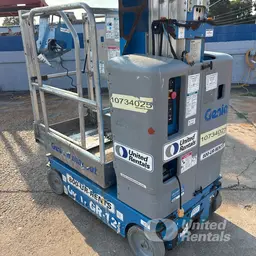 2018 Genie GR-12 Self-Propelled One-Person Lift