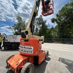 2017 JLG E400AJPN Articulating Boom Lift