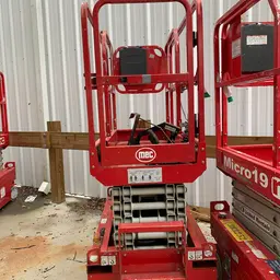 2018 MEC MICRO 19 Scissor Lift