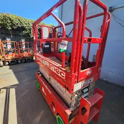 2018 MEC 1930SE Scissor Lift
