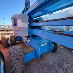 2012 Genie Z-60/34 Articulating Boom Lift