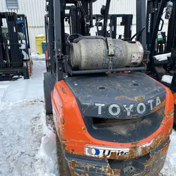 2019 Toyota 8FGU30 Warehouse Forklift