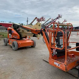 2017 JLG E450AJ Articulating Boom Lift