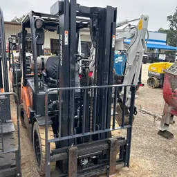2022 Doosan G25E-7DF Warehouse Forklift