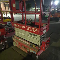 2019 MEC MICRO 19 Scissor Lift
