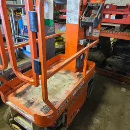 2019 JLG 1230ES Self-Propelled One-Person Lift