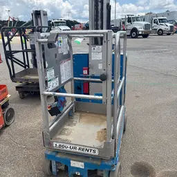 2016 Genie GR-20 Self-Propelled One-Person Lift