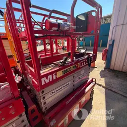 2018 MEC MICRO 19 Scissor Lift