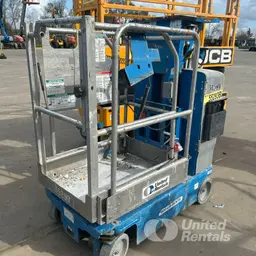2017 Genie GR-12 Self-Propelled One-Person Lift