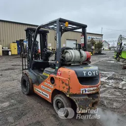 2018 Toyota 8FGU25 Warehouse Forklift