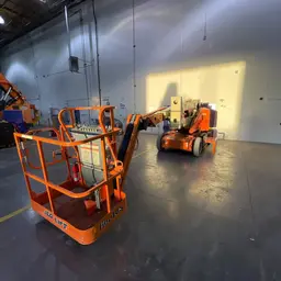 2016 JLG E400AJPN Articulating Boom Lift
