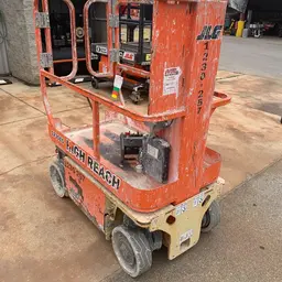 2018 JLG 1230ES Self-Propelled One-Person Lift