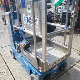 2018 Genie GR-20 Self-Propelled One-Person Lift