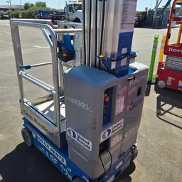 2018 Genie GR-20 Self-Propelled One-Person Lift
