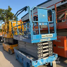 2018 Genie GS-3246 Scissor Lift