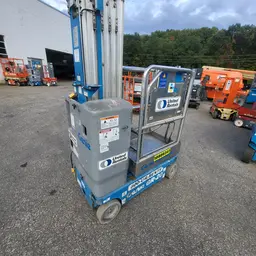 2018 Genie GR-20 Self-Propelled One-Person Lift