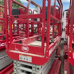 2017 MEC MICRO 19 Scissor Lift