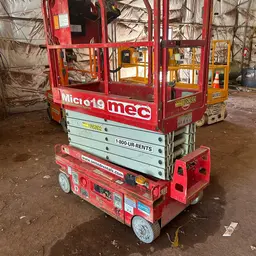 2019 MEC MICRO 19 Scissor Lift