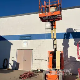 2015 JLG E300AJP Articulating Boom Lift