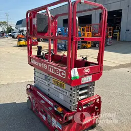 2018 MEC MICRO 19 Scissor Lift