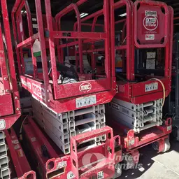 2018 MEC MICRO 19 Scissor Lift
