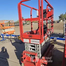 2019 MEC MICRO 19 Scissor Lift