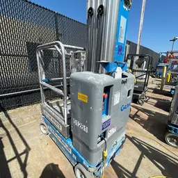 2017 Genie GR-20 Self-Propelled One-Person Lift